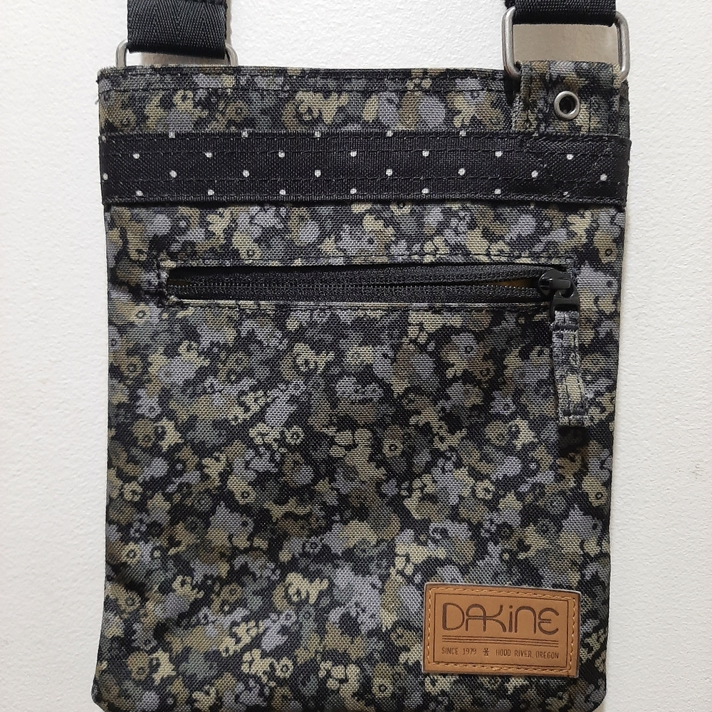 Dakine Crossbody Purse